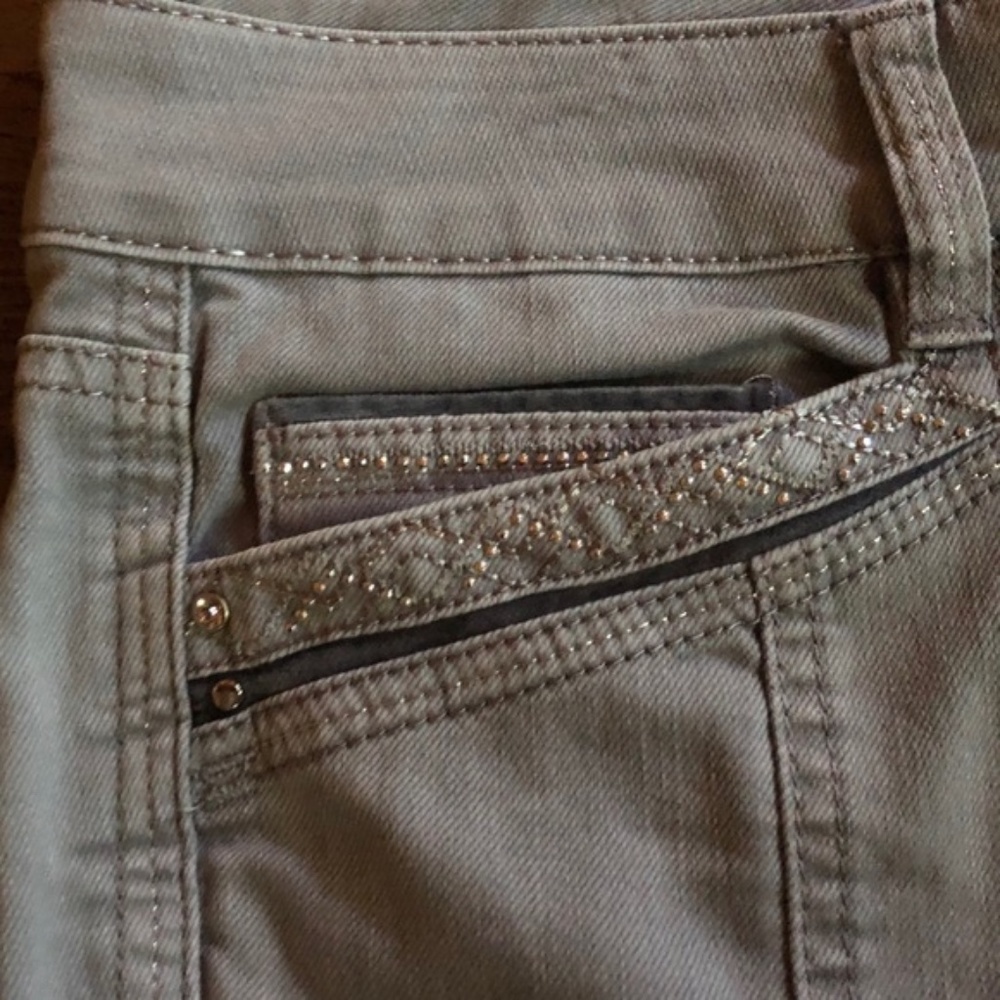 White House Black Market Blanc Jeans 12R